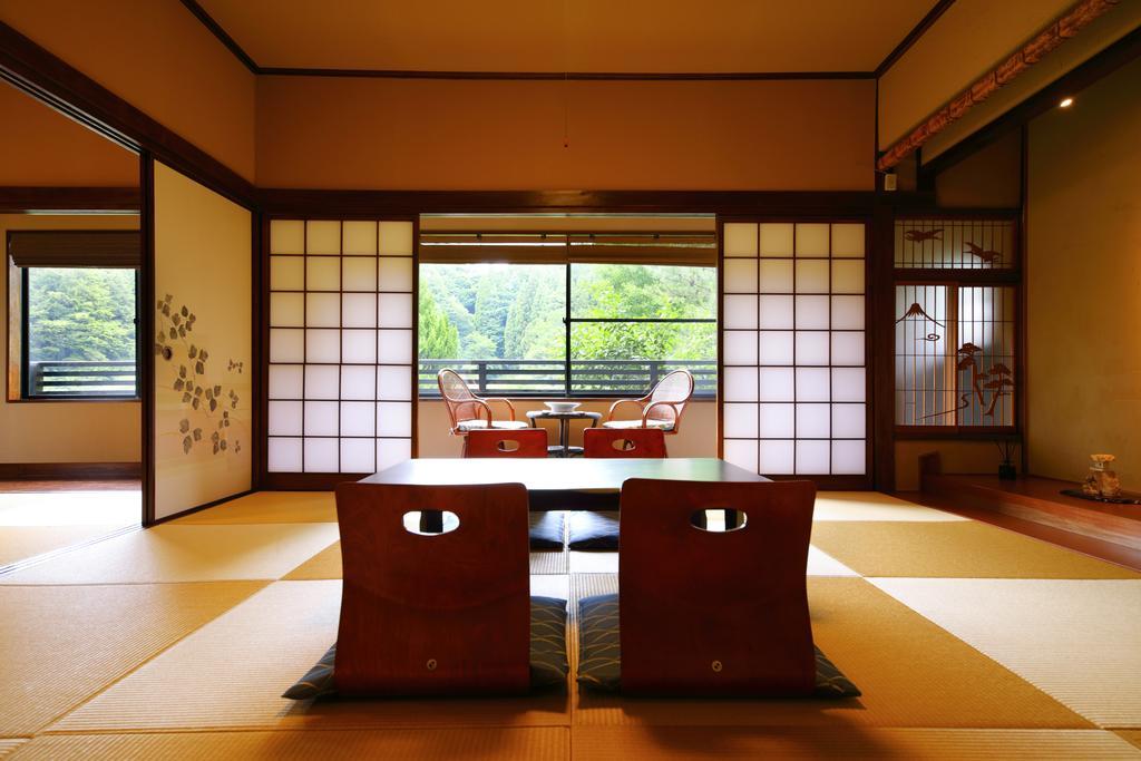 Ryokan Izumoya Юфу Екстериор снимка